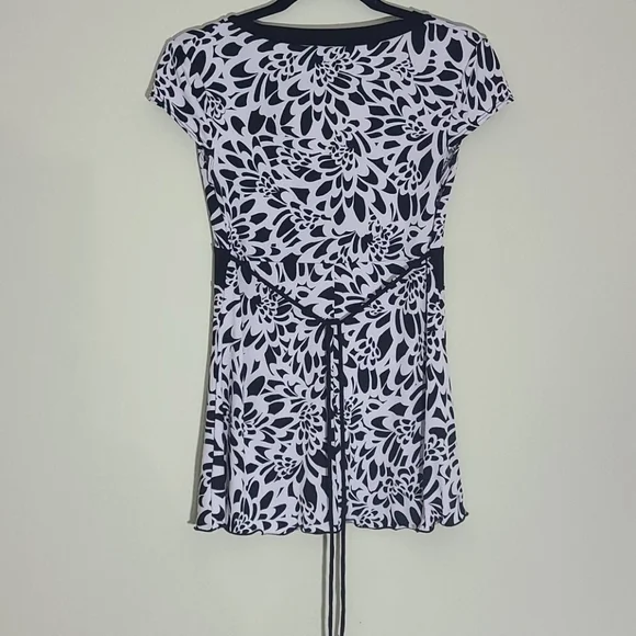 A. Byer Black/White Top - Picture 6 of 6